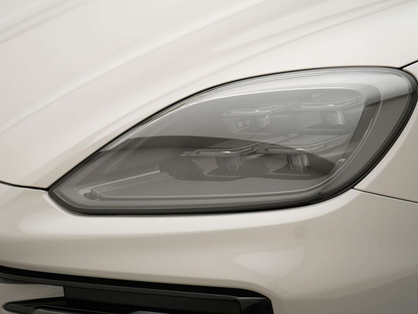 Porsche Cayenne III E-Hybrid - 2025 - Joinsteer - #16