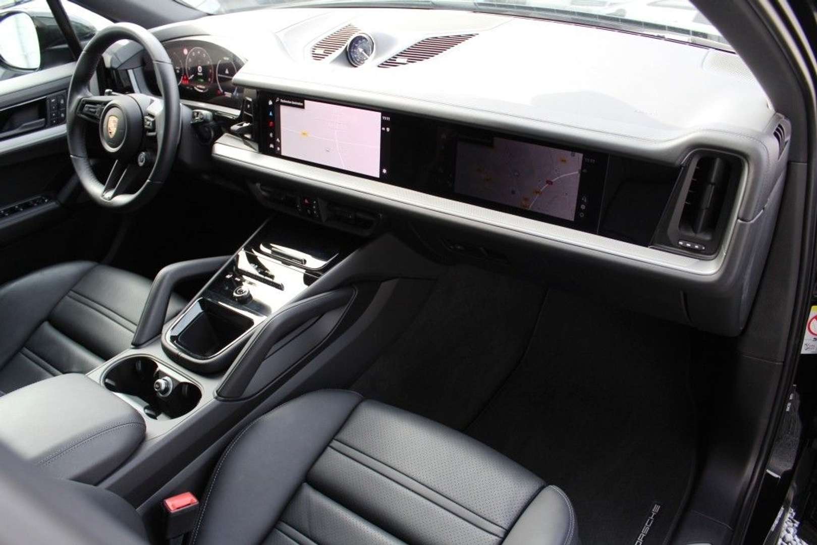 Porsche Cayenne III E-Hybrid - 2024 - Joinsteer - #4