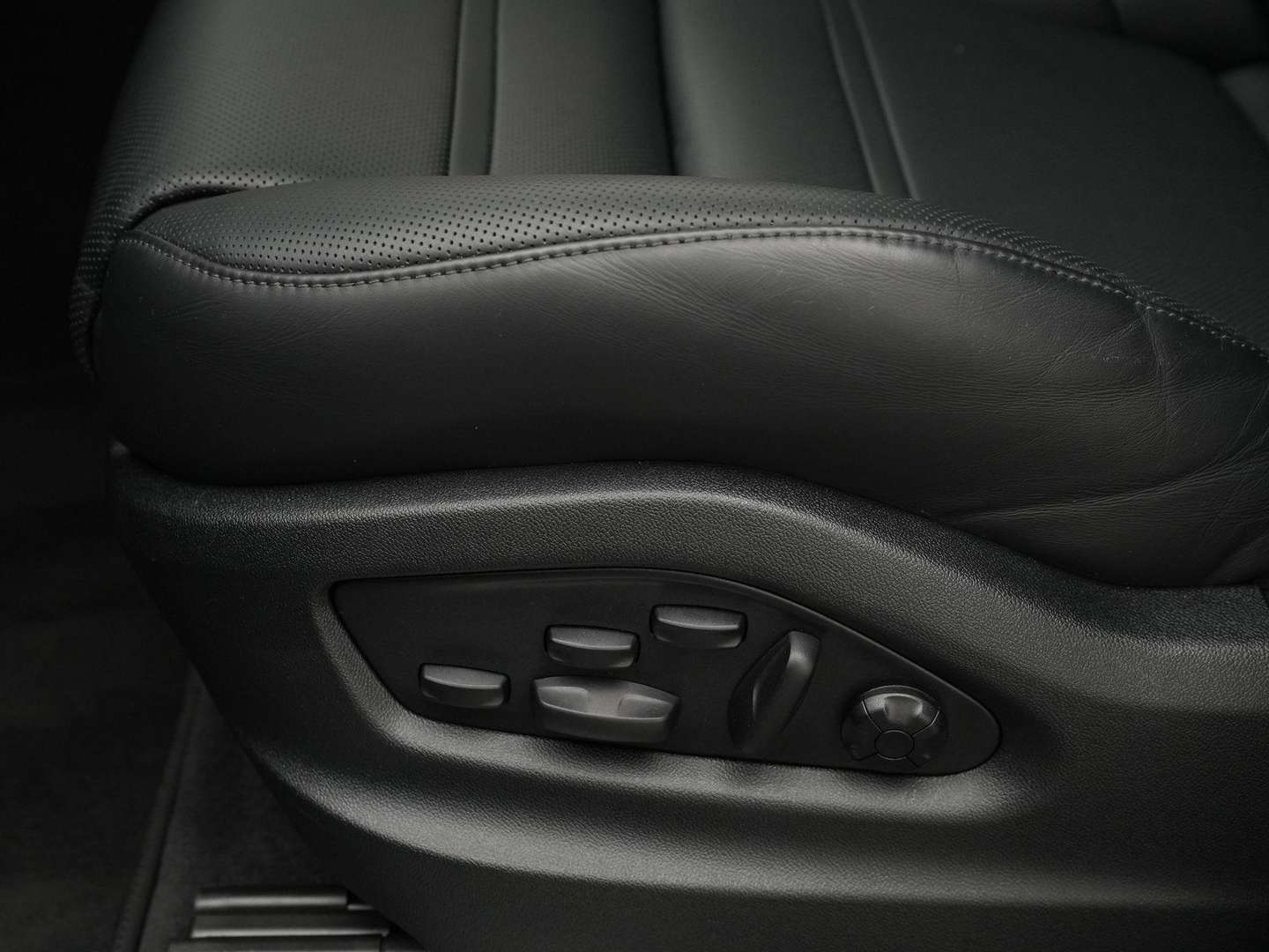 Porsche Cayenne III E-Hybrid - 2025 - Joinsteer - #29