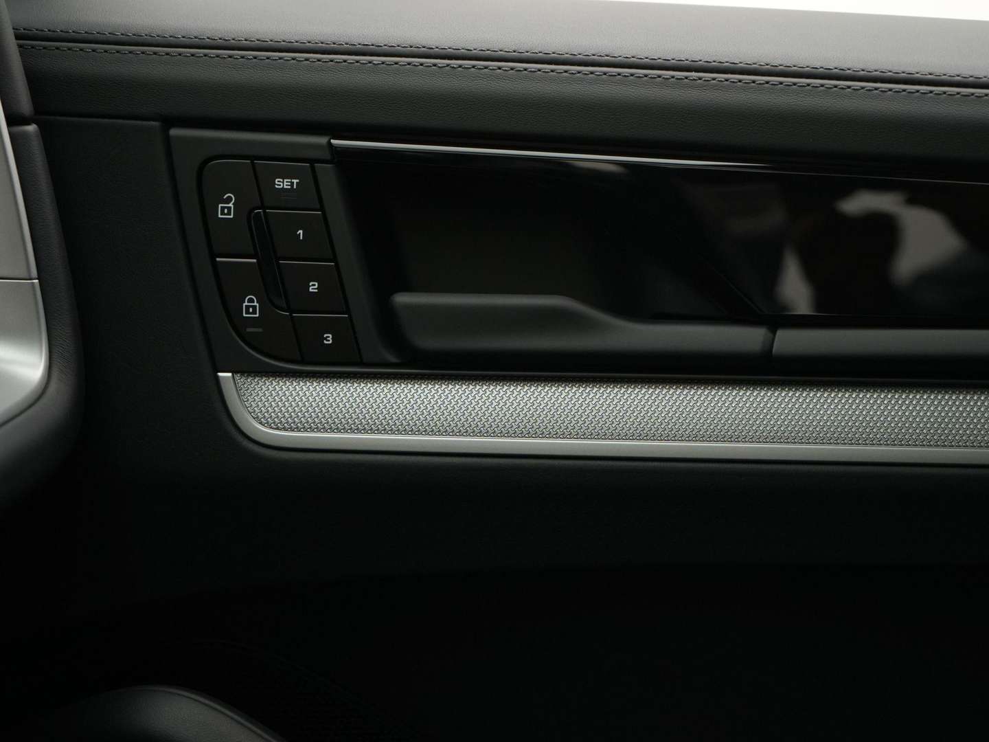 Porsche Cayenne III E-Hybrid - 2025 - Joinsteer - #34