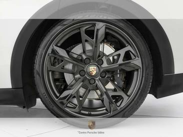 Porsche Taycan — photo 6