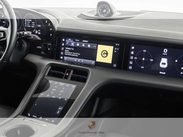 Porsche Taycan — photo 10