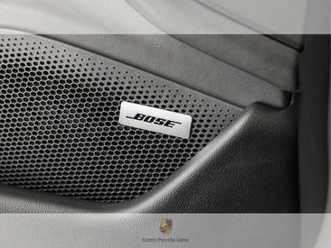 Porsche Taycan — photo 13