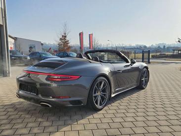 Porsche 991 Carrera 4 — photo 3