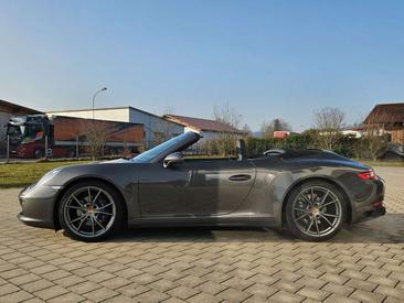 Porsche 991 Carrera 4 — photo 6