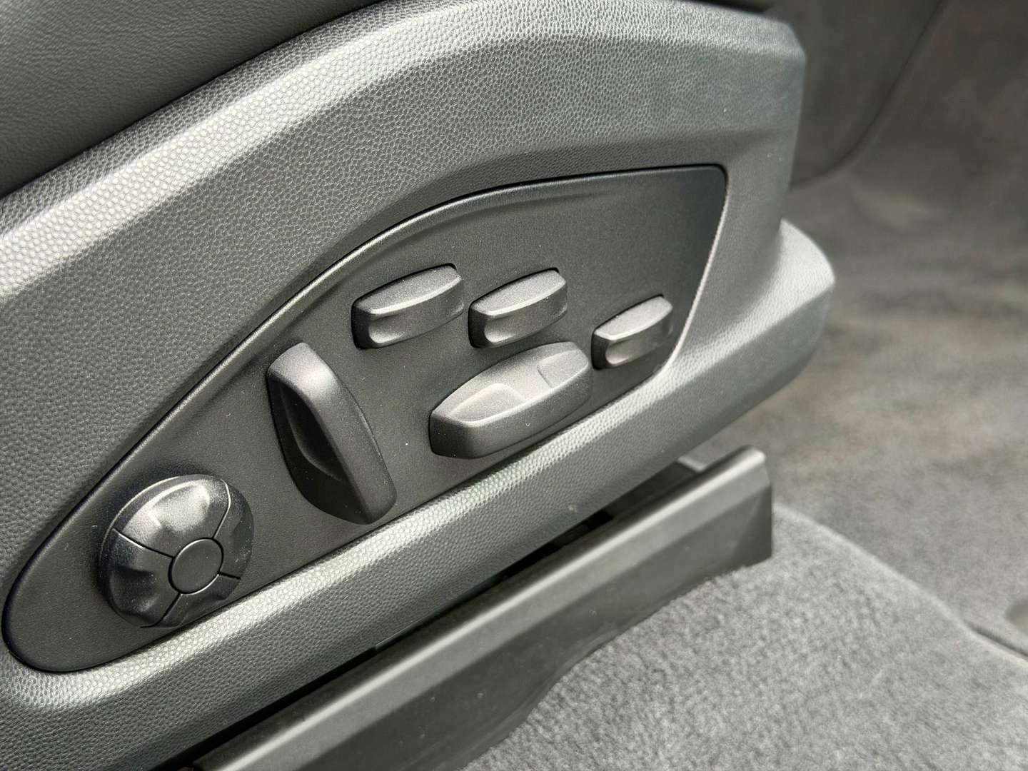 Porsche Macan Electrique - 2024 - Joinsteer - #29