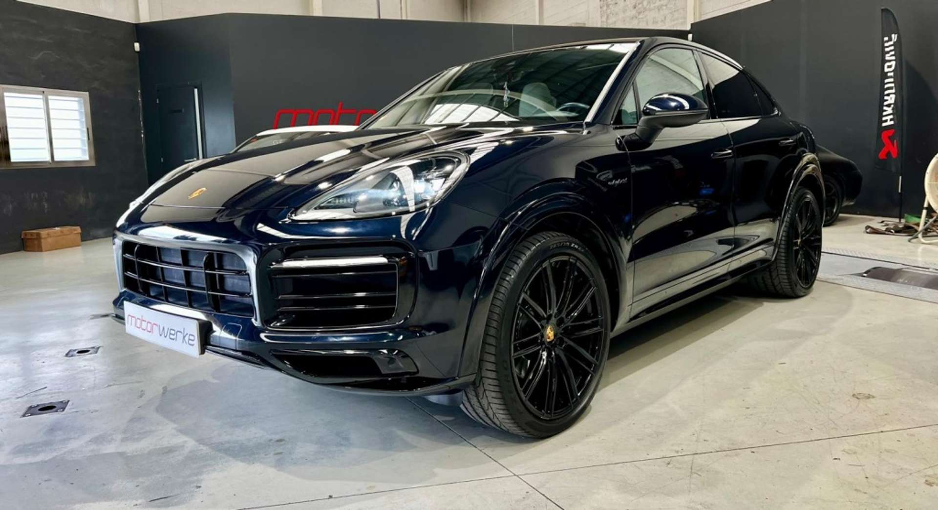 Porsche Cayenne III E-Hybrid Platinum Edition - 2023 - Joinsteer - #2