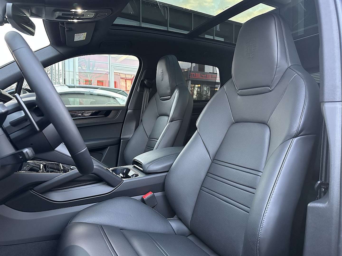 Porsche Cayenne III E-Hybrid Black Edition - 2025 - Joinsteer - #40