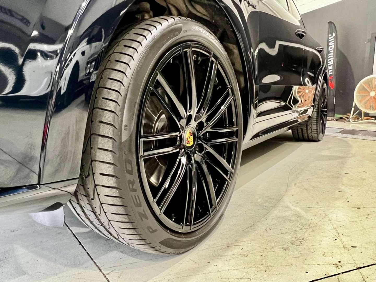Porsche Cayenne III E-Hybrid Platinum Edition - 2023 - Joinsteer - #13