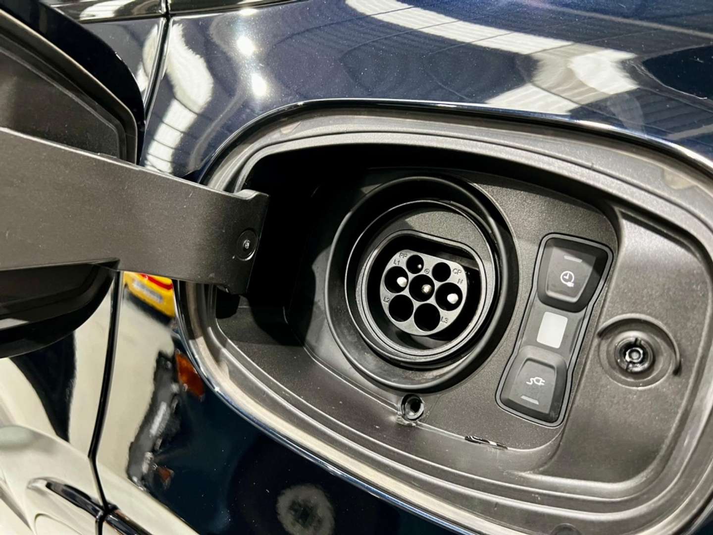 Porsche Cayenne III E-Hybrid Platinum Edition - 2023 - Joinsteer - #20