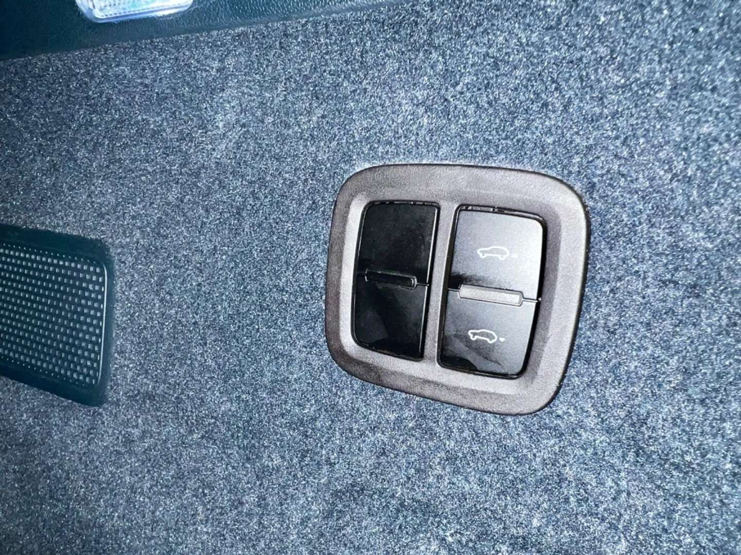 Porsche Cayenne III E-Hybrid Platinum Edition - 2023 - Joinsteer - #22