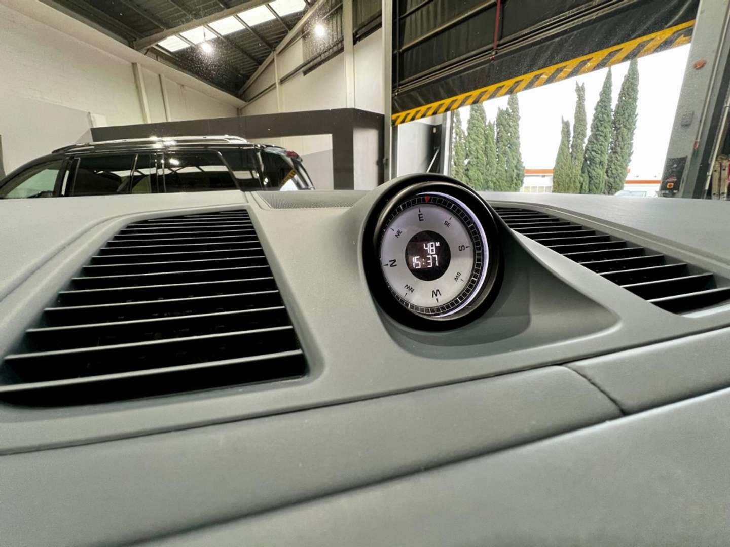 Porsche Cayenne III E-Hybrid Platinum Edition - 2023 - Joinsteer - #30