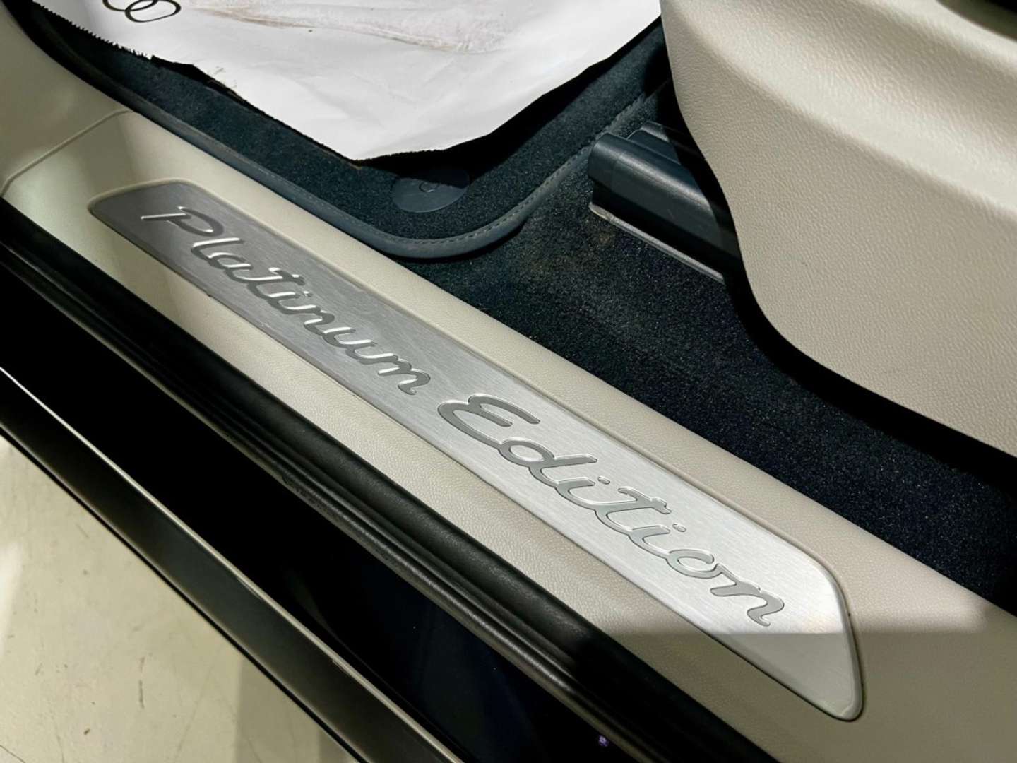 Porsche Cayenne III E-Hybrid Platinum Edition - 2023 - Joinsteer - #36