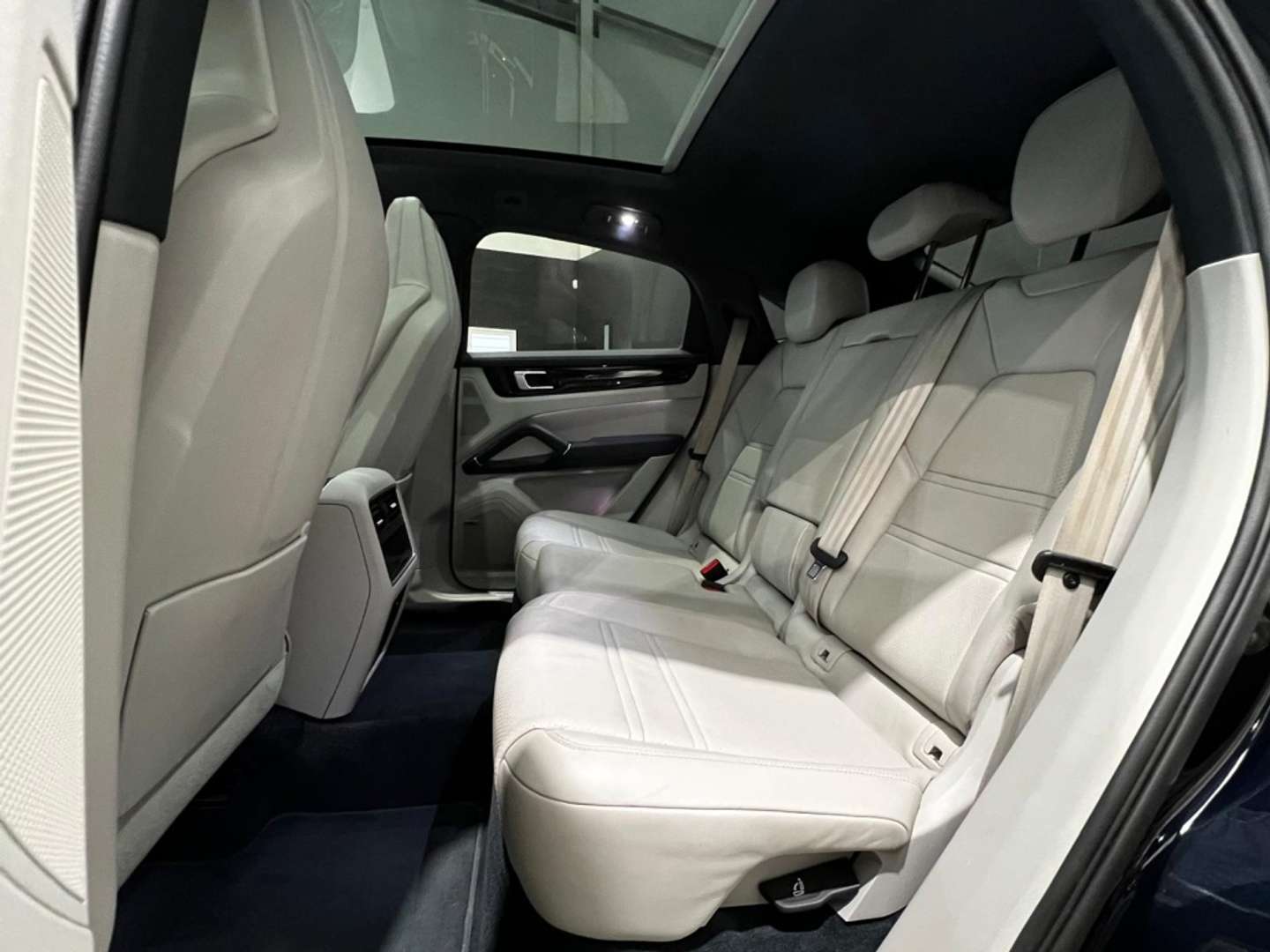 Porsche Cayenne III E-Hybrid Platinum Edition - 2023 - Joinsteer - #42