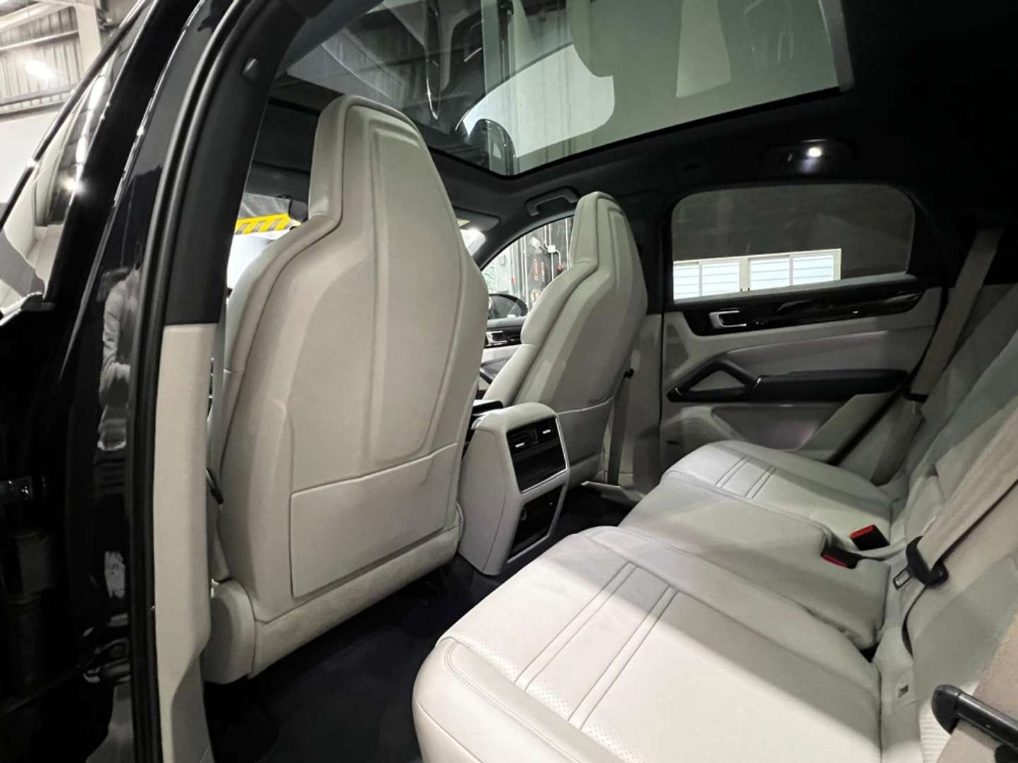 Porsche Cayenne III E-Hybrid Platinum Edition - 2023 - Joinsteer - #43