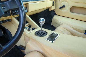 Lamborghini Countach — photo 15