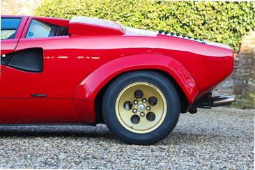 Lamborghini Countach — photo 26