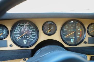 Lamborghini Countach — photo 48