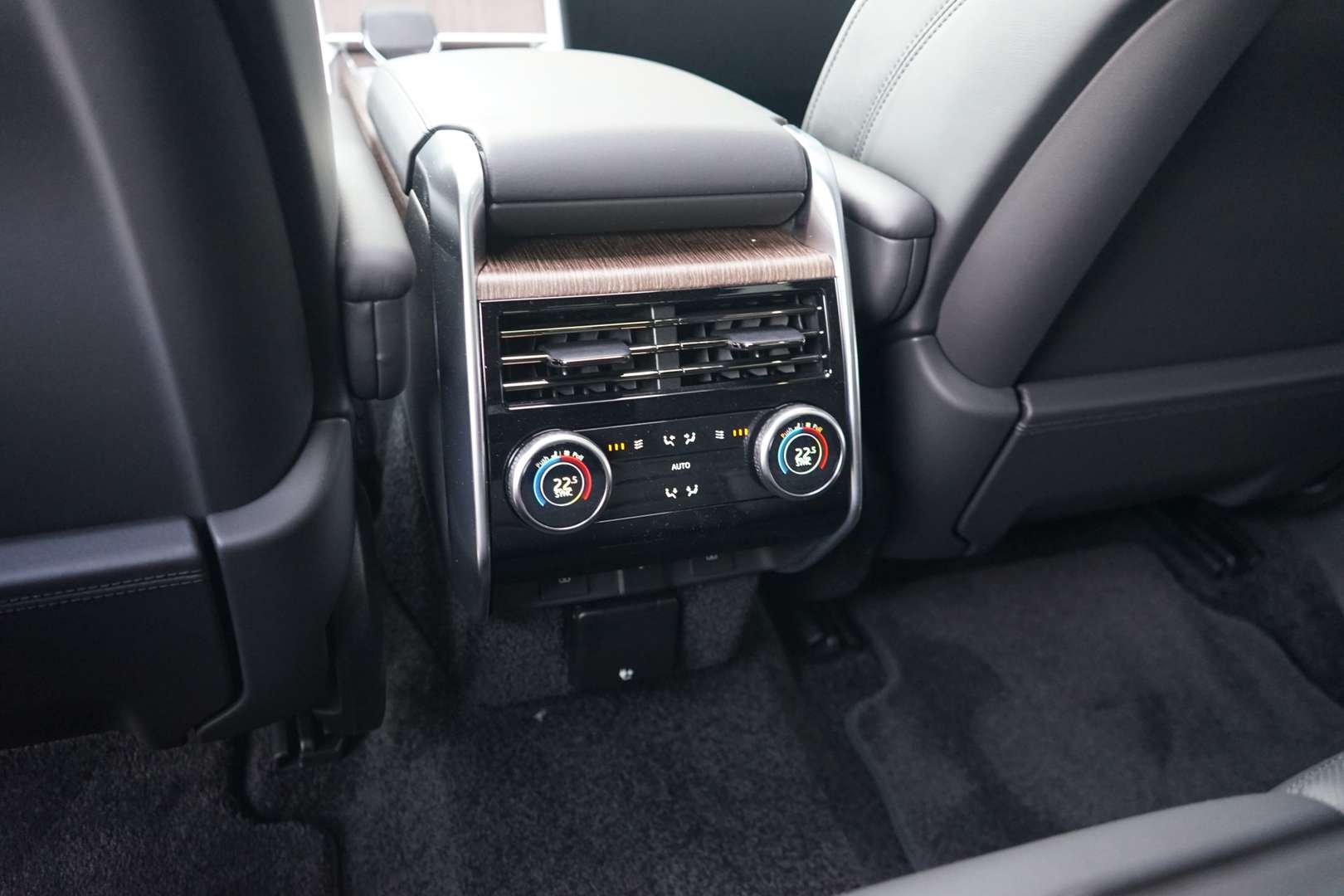 Land Rover Range Rover 3.0 P460e HSE PHEV - 2026 - Joinsteer - #31