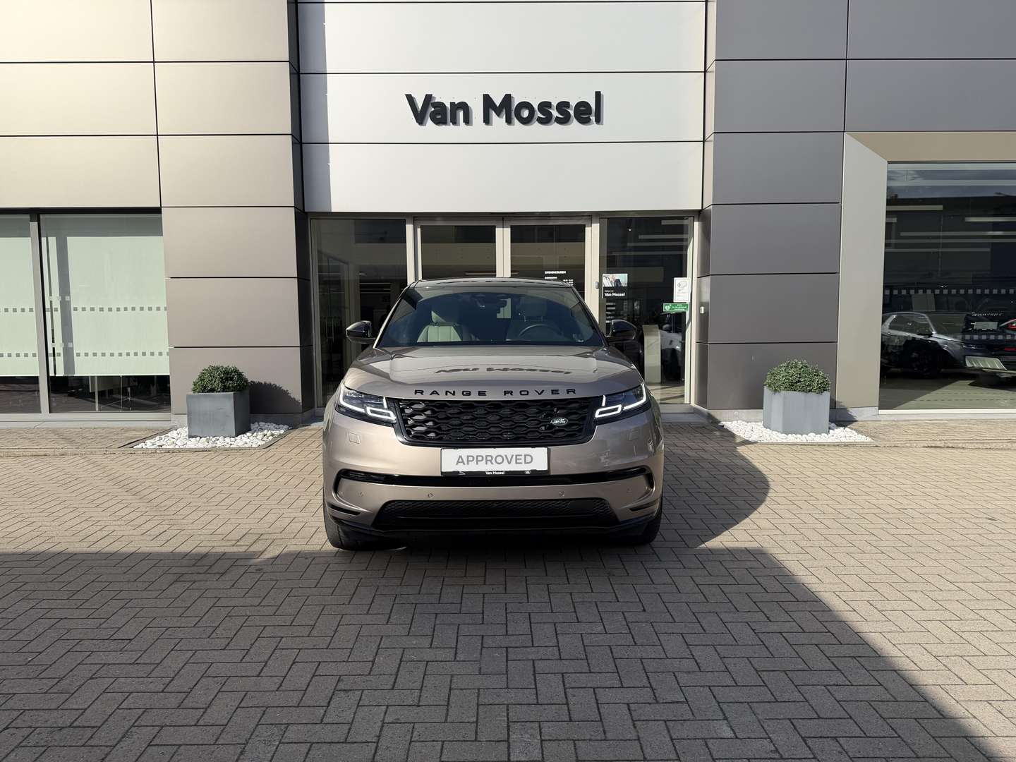 Land Rover Range Rover Velar P400e SE AWD - 2023 - Joinsteer - #2