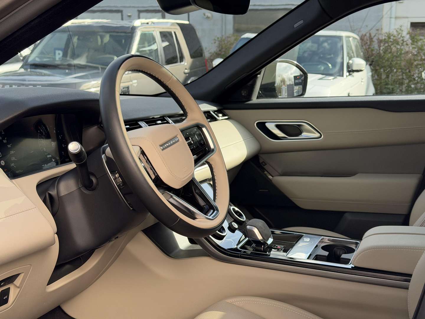 Land Rover Range Rover Velar P400e SE AWD - 2023 - Joinsteer - #4