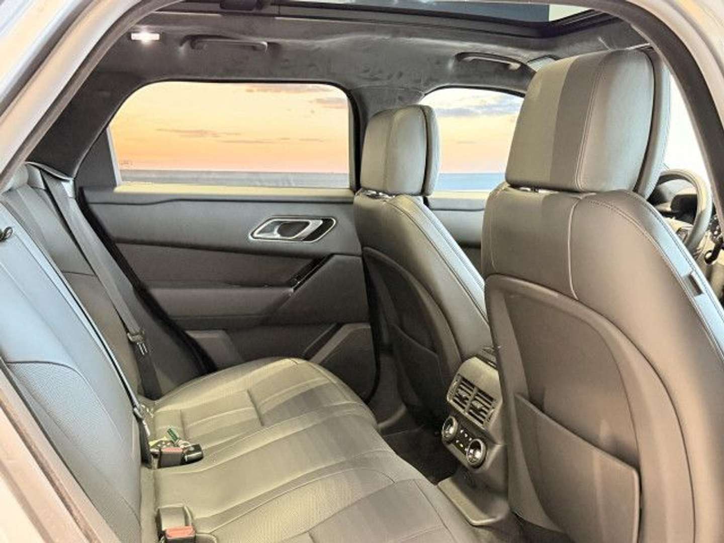 Land Rover Range Rover Velar P400 Autobio Black Pack WinterP - 2024 - Joinsteer - #14