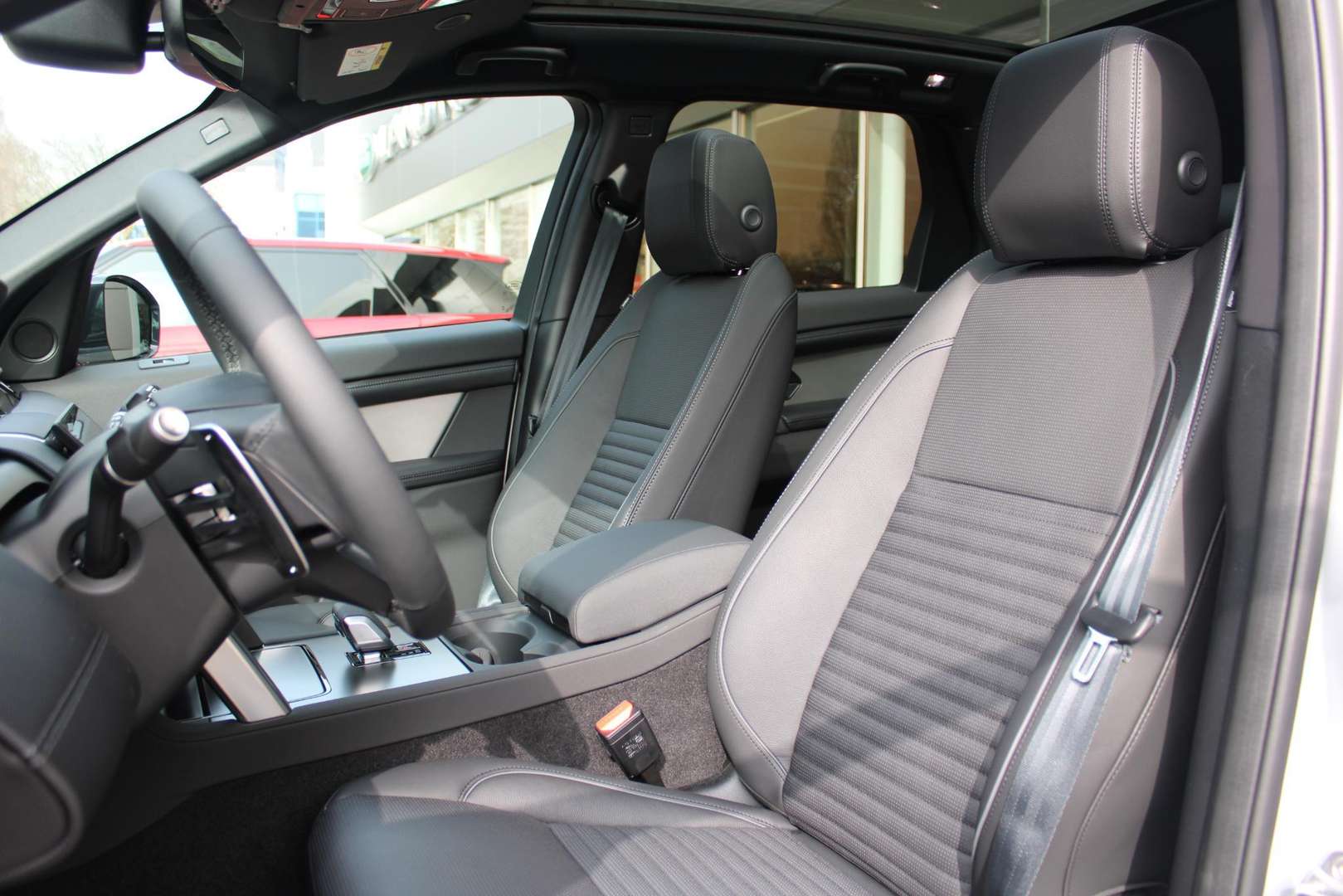 Land Rover Discovery Sport BUSINESS LANDMARK EDITION P270E - 2026 - Joinsteer - #3