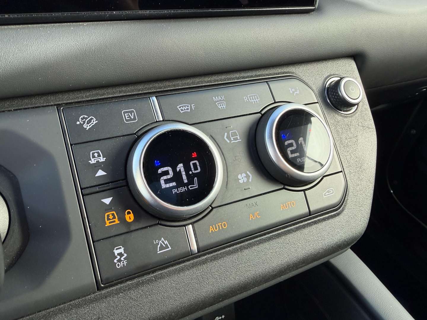 Land Rover Defender 110 X-Dynamic HSE P400e - 2023 - Joinsteer - #15