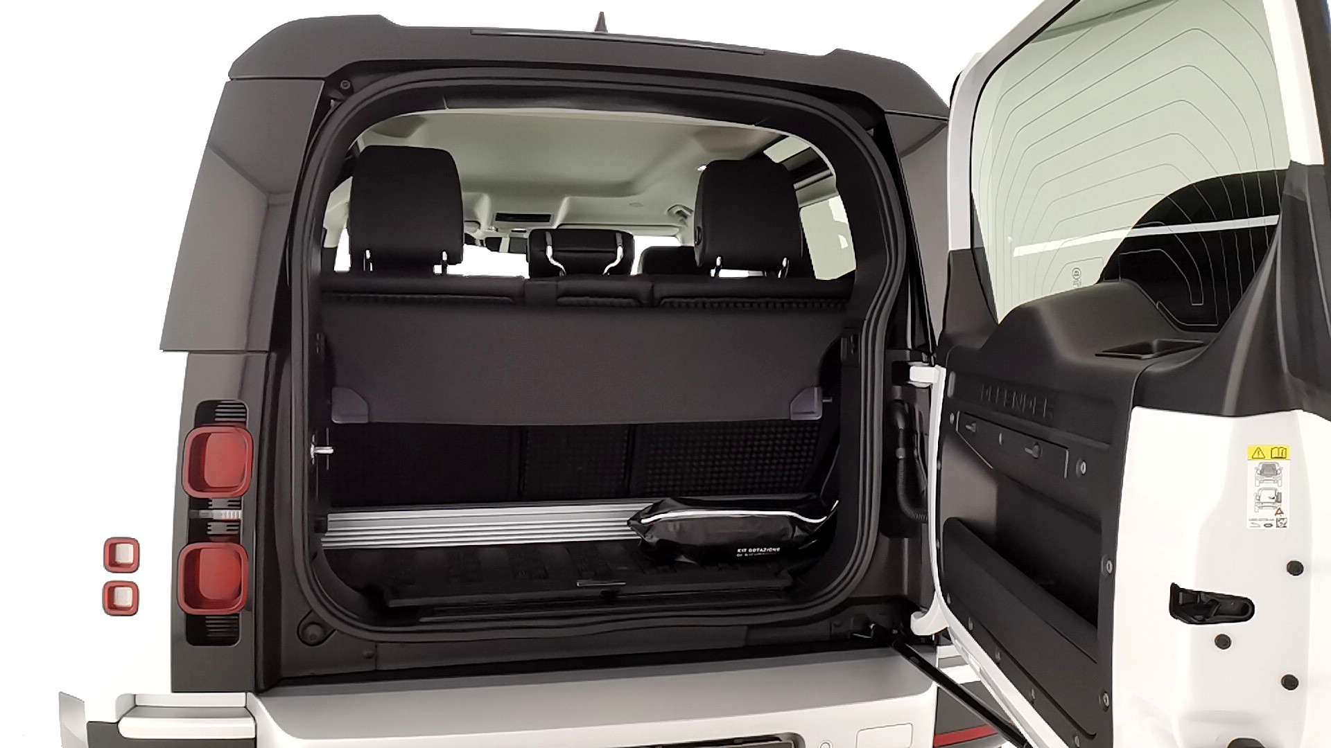 Land Rover Defender 90 SE 3.0 I6 MHEV - 2023 - Joinsteer - #5