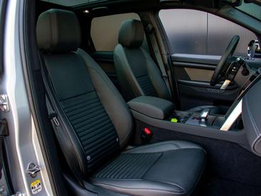 Land Rover Discovery Sport R-Dynamic SE P300e 1.5 — photo 6