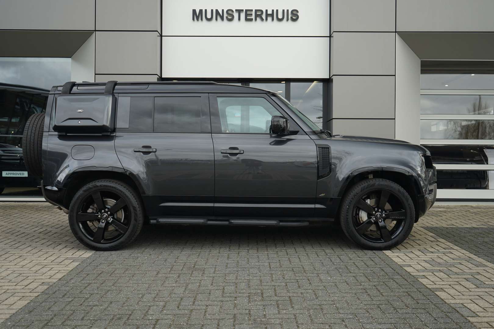 Land Rover Defender 110 X-Dynamic HSE 2.0 P400e - 2022 - Joinsteer - #11