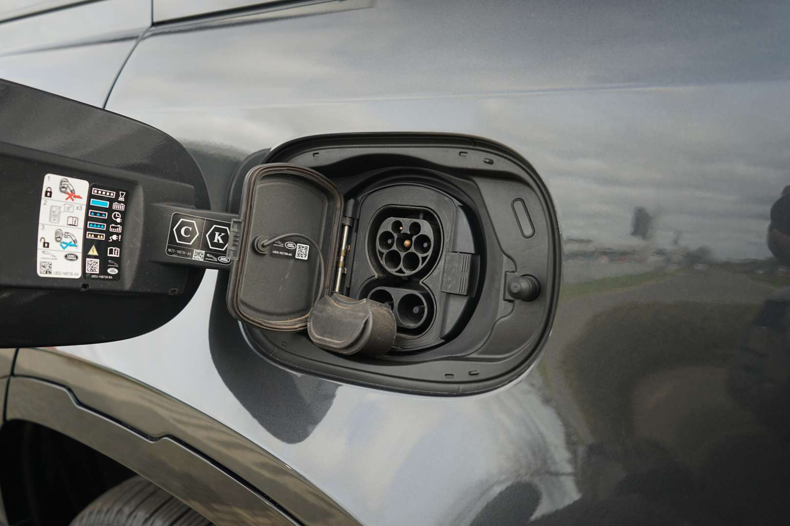 Land Rover Defender 110 X-Dynamic HSE 2.0 P400e - 2022 - Joinsteer - #13