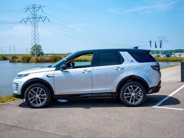 Land Rover Discovery Sport R-Dynamic SE P300e 1.5 — photo 10