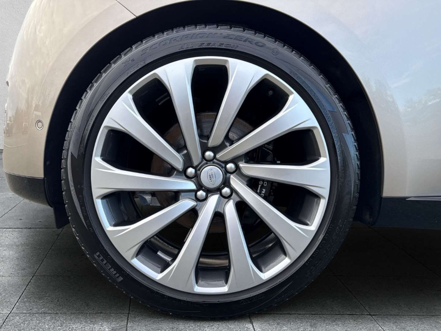 Land Rover Range Rover D350 AUTOBIOGRAPHY PANO+AHK - 2023 - Joinsteer - #9