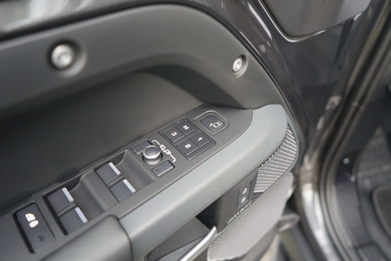 Land Rover Defender 110 X-Dynamic HSE 2.0 P400e - 2022 - Joinsteer - #16