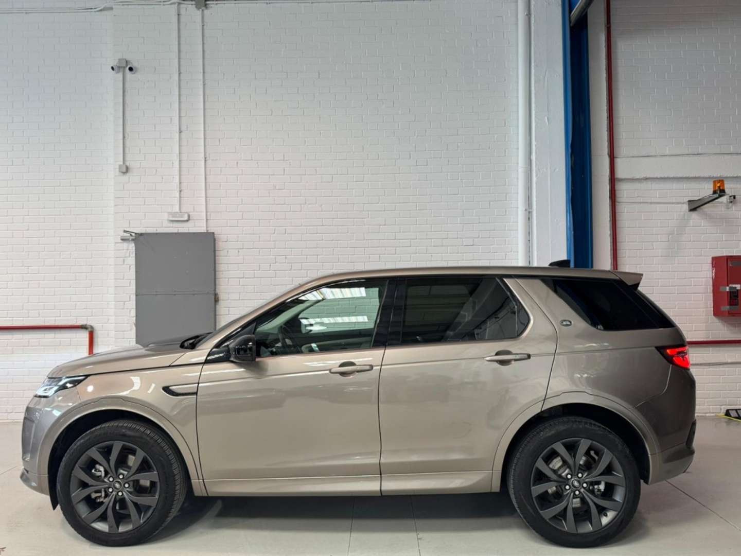 Land Rover Discovery Sport R-Dynamic SE 2.0D TD4 MHEV AWD Auto 204 - 2022 - Joinsteer - #3