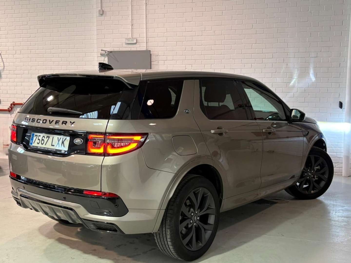 Land Rover Discovery Sport R-Dynamic SE 2.0D TD4 MHEV AWD Auto 204 - 2022 - Joinsteer - #8