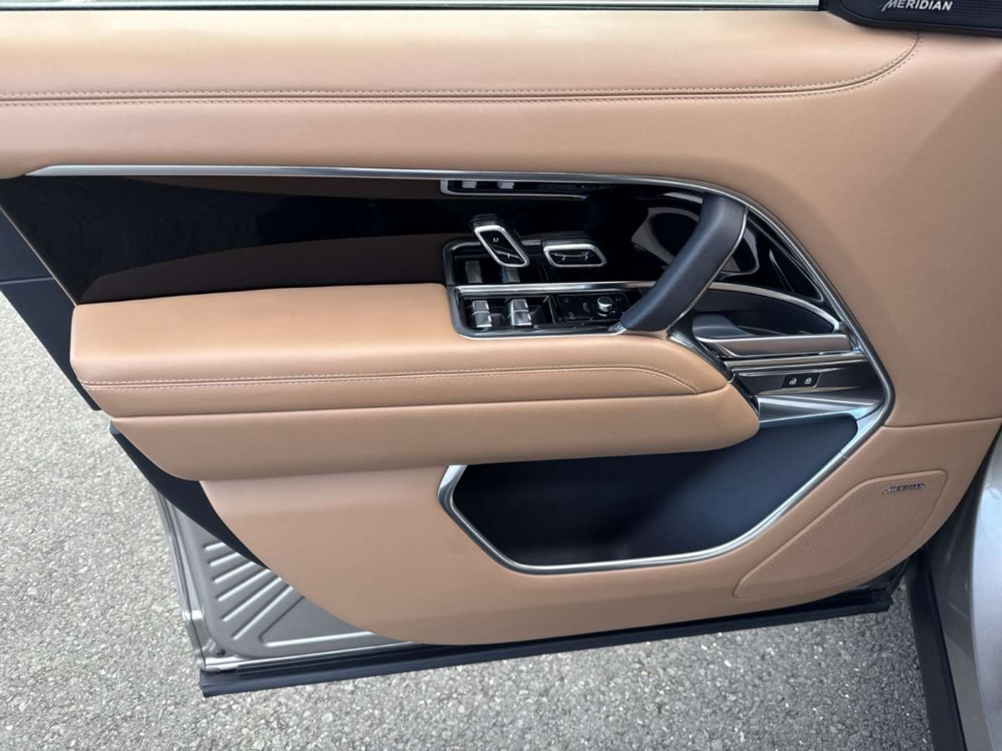 Land Rover Range Rover D350 AUTOBIOGRAPHY PANO+AHK - 2023 - Joinsteer - #16