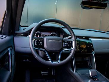 Land Rover Discovery Sport R-Dynamic SE P300e 1.5 — photo 18