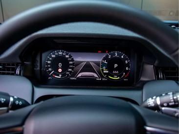 Land Rover Discovery Sport R-Dynamic SE P300e 1.5 — photo 21
