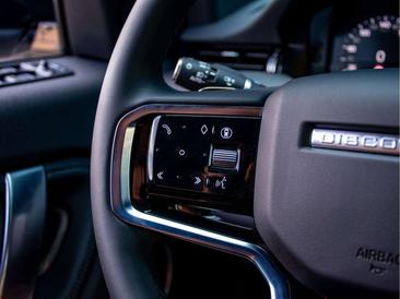 Land Rover Discovery Sport R-Dynamic SE P300e 1.5 — photo 22