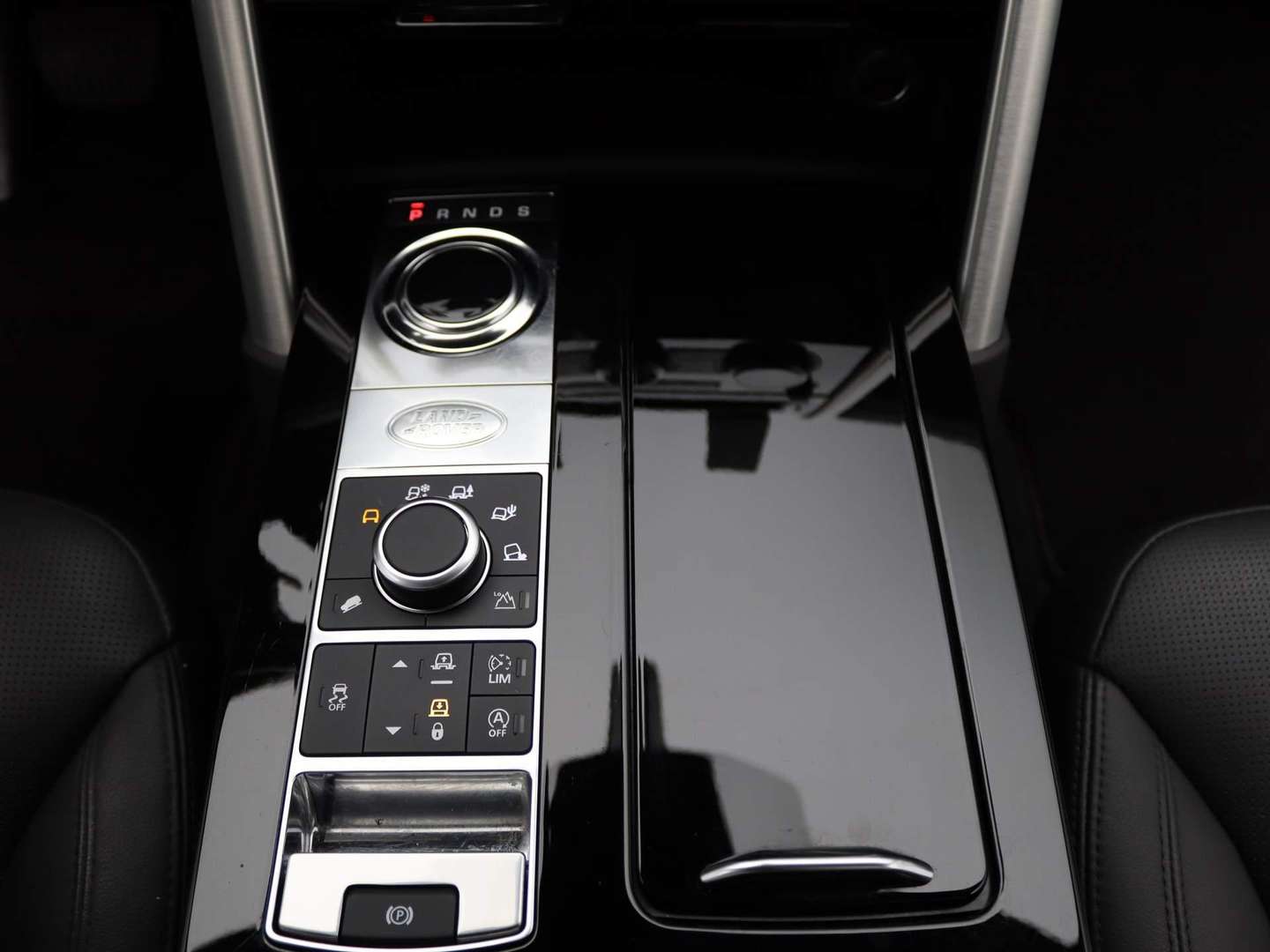 Land Rover Discovery 3.0 TD6 HSE Luxury - 2018 - Joinsteer - #9