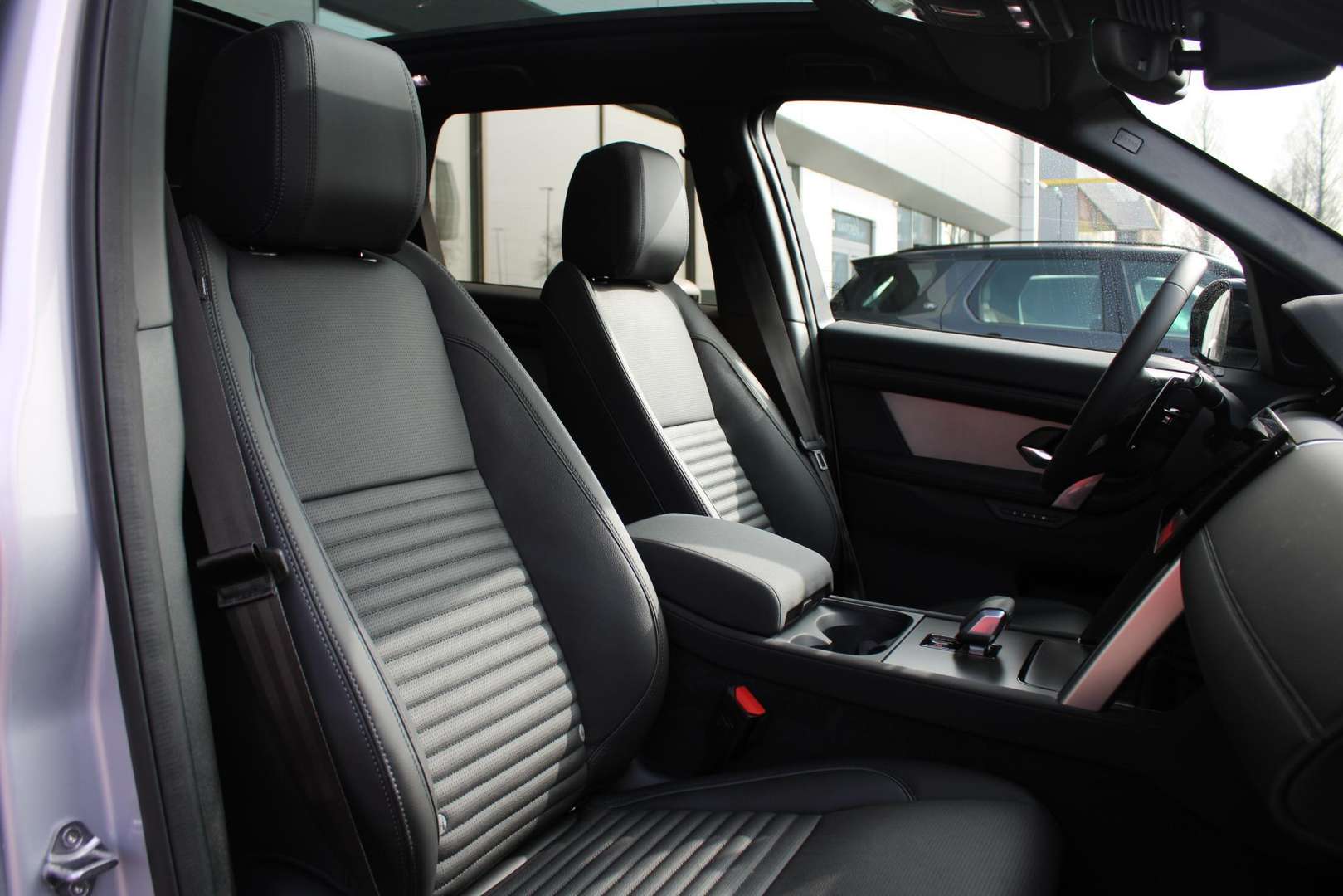 Land Rover Discovery Sport BUSINESS LANDMARK EDITION P270E - 2026 - Joinsteer - #35