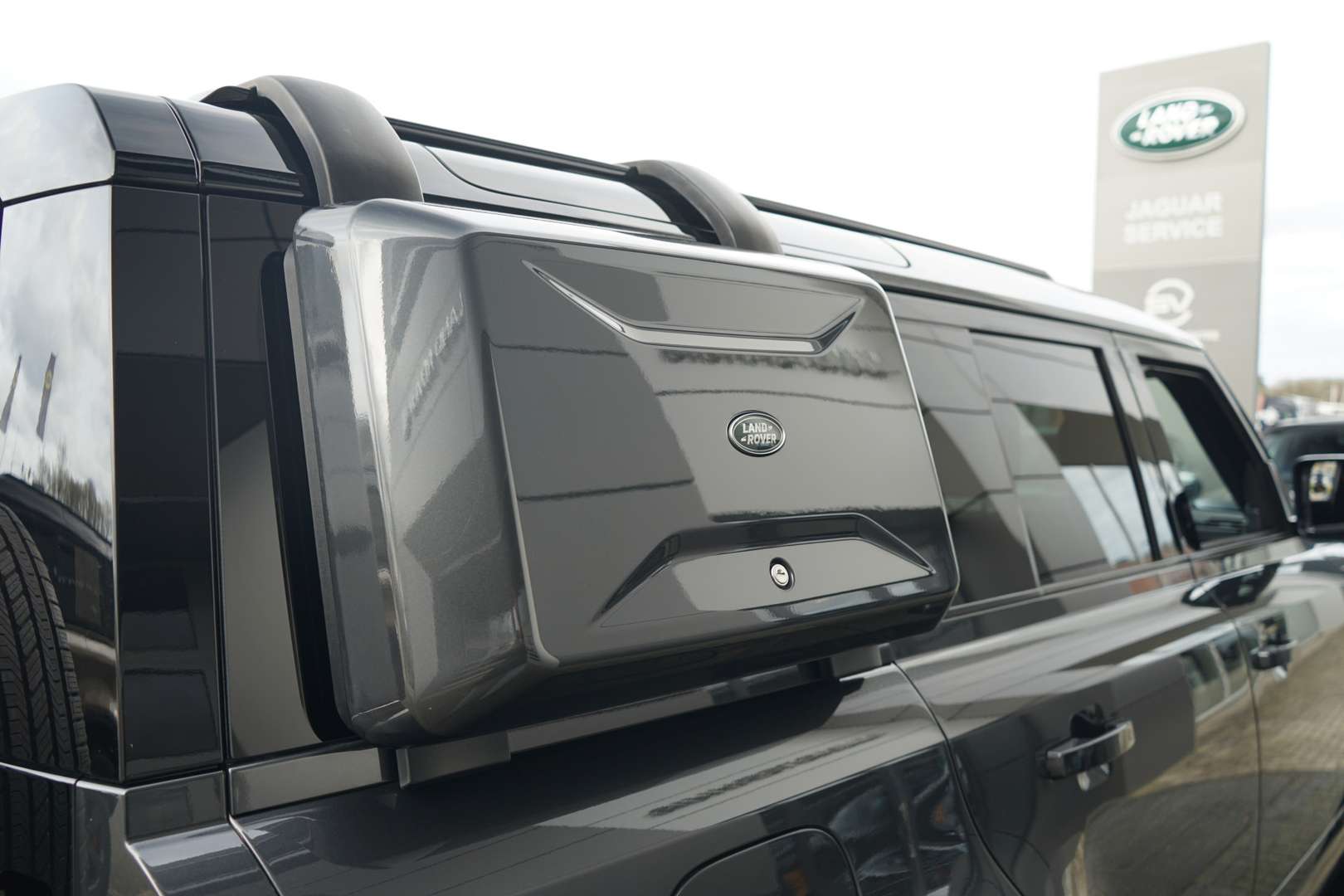 Land Rover Defender 110 X-Dynamic HSE 2.0 P400e - 2022 - Joinsteer - #31