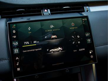 Land Rover Discovery Sport R-Dynamic SE P300e 1.5 — photo 26