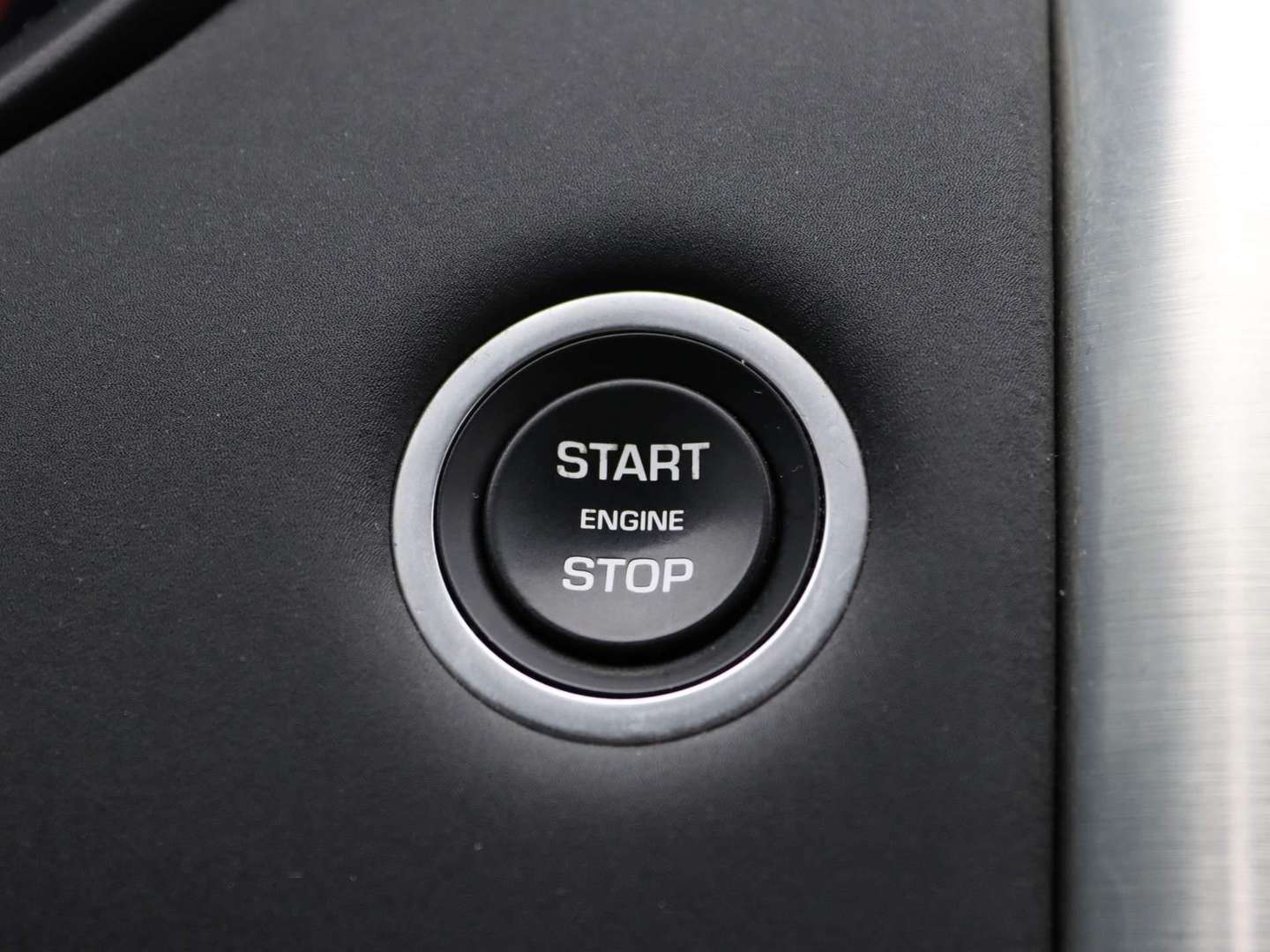 Land Rover Discovery 3.0 TD6 HSE Luxury - 2018 - Joinsteer - #16