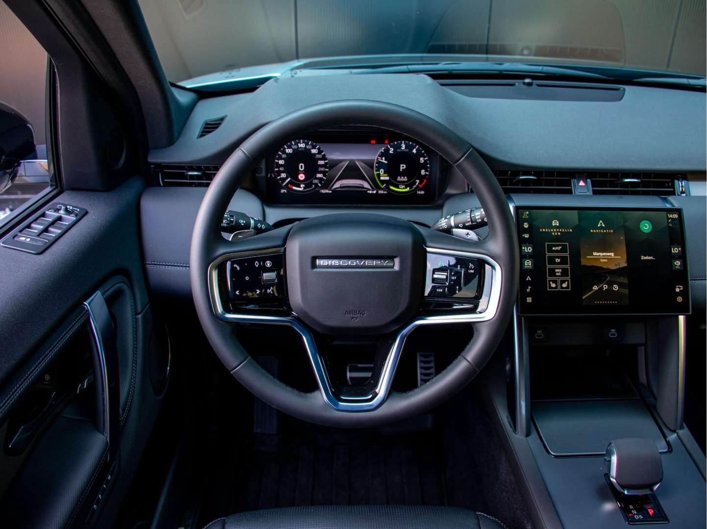 Land Rover Discovery Sport R-Dynamic SE P300e 1.5 - 2024 - Joinsteer - #6