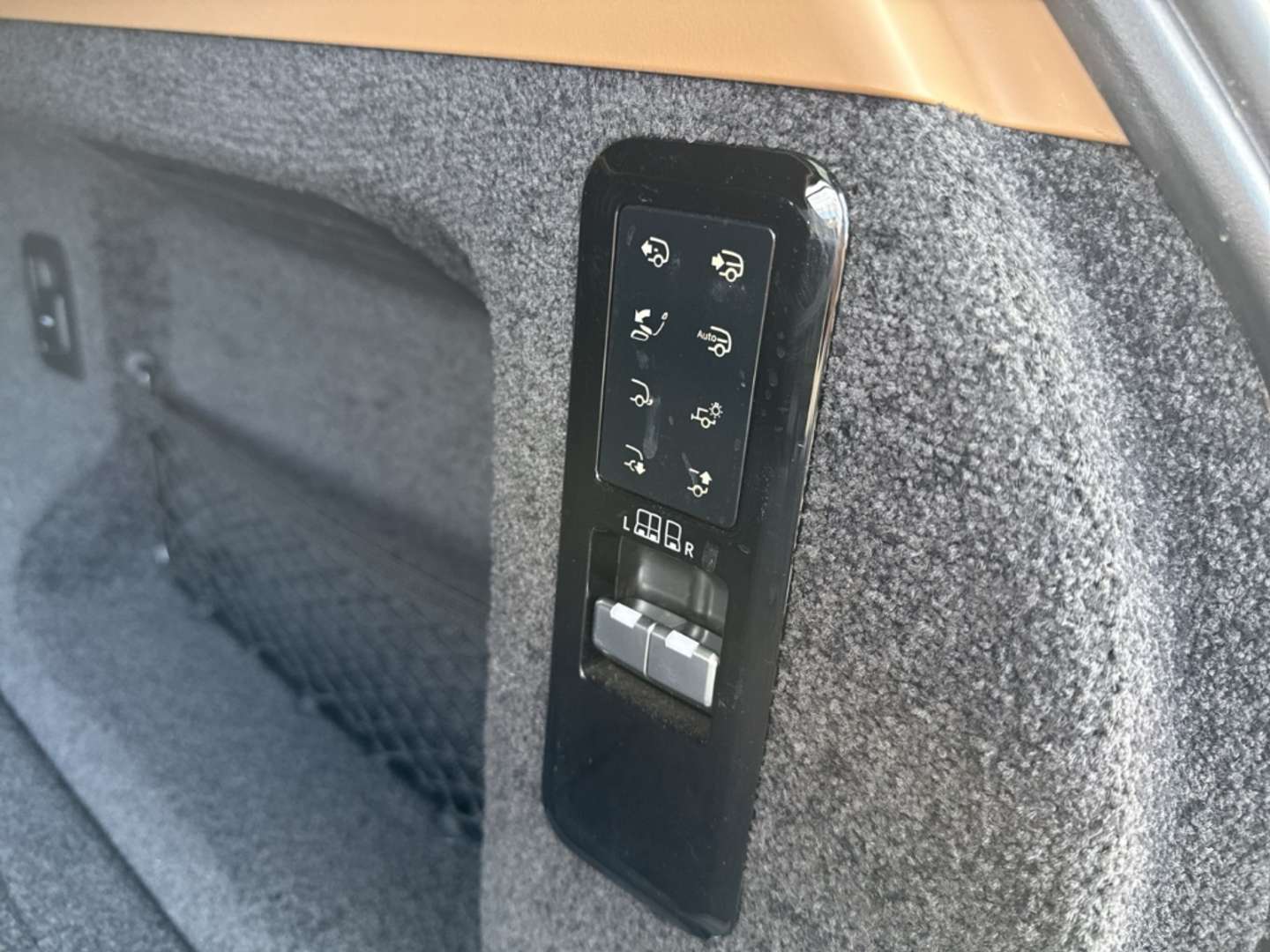 Land Rover Range Rover D350 AUTOBIOGRAPHY PANO+AHK - 2023 - Joinsteer - #32