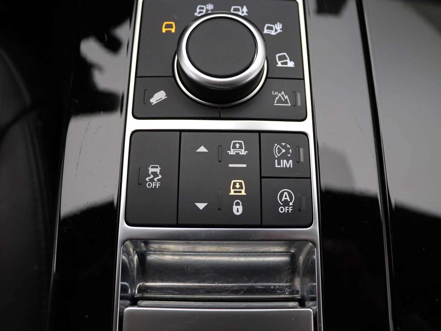 Land Rover Discovery 3.0 TD6 HSE Luxury - 2018 - Joinsteer - #22