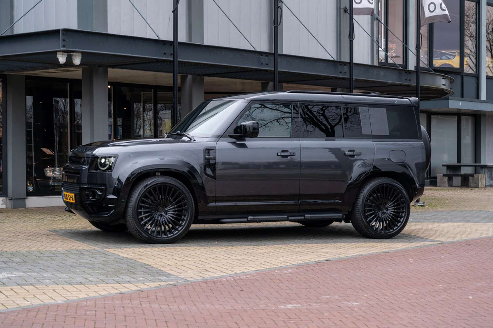 Land Rover Defender 110 P300e X-Dynamic HSE Urban Widetrack 6-Seats - 2026 - Joinsteer - #13